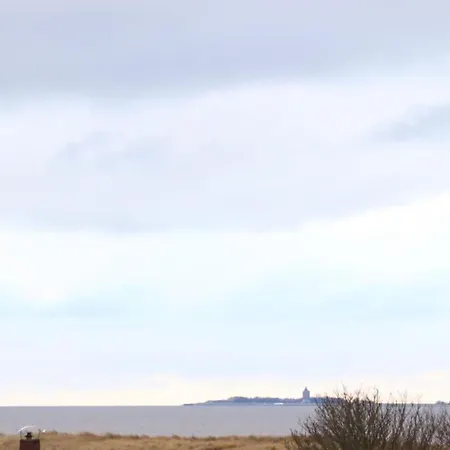 Mit Seeblick Und Schwimmbadnutzung In