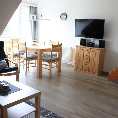 Mit Seeblick Und Schwimmbadnutzung In Feriehus *