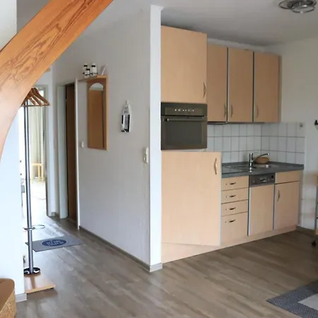 Dom wakacyjny Mit Seeblick Und Schwimmbadnutzung In *